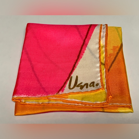 Vintage 1970s VERA NEUMANN Hand Rolled All Silk 44” x 15” Scarf Wrap Kerchief - Picture 9 of 16